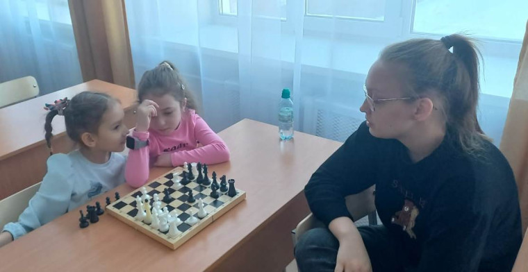 Первый шахматный турнир для первоклассников.